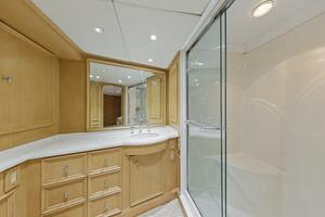 SAVOIR FAIRE 120ft Broward Yacht For Sale