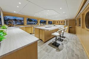 SAVOIR FAIRE 120ft Broward Yacht For Sale