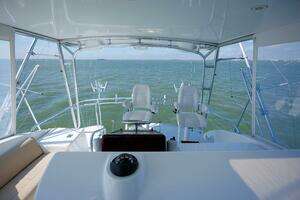 2002 Hatteras 50 Convertible thumbnail 19