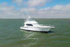 2002 Hatteras 50 Convertible thumbnail 37