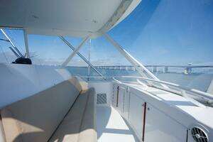 2002 Hatteras 50 Convertible thumbnail 20