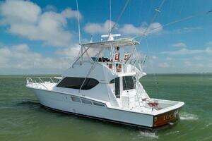 2002 Hatteras 50 Convertible thumbnail 39