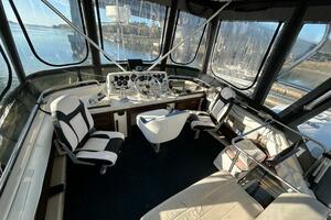 Photo 5979138 for 1982 Silverton 40 Aft Cabin  