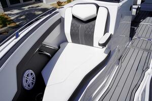 2023 Monterey 275SS thumbnail 26