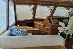 2014 Sabre 48 Salon Express thumbnail 11