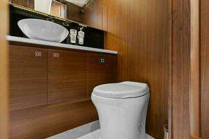 2016 Princess 60 Flybridge thumbnail 40