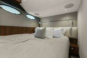 2016 Princess 60 Flybridge thumbnail 52