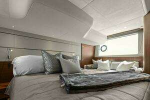 2016 Princess 60 Flybridge thumbnail 35