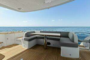 2016 Princess 60 Flybridge thumbnail 10
