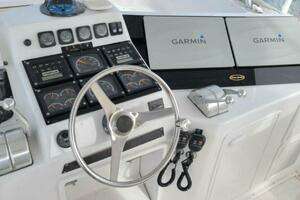 1998 Ocean Yachts 53 Convertible thumbnail 10
