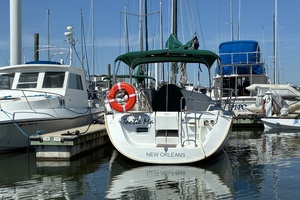 Tootie Ma 31ft Beneteau Yacht For Sale