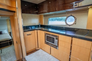 2014 Sunseeker 68' Sport Yacht thumbnail 52