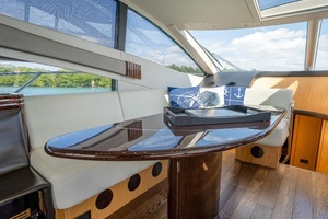 2014 Sunseeker 68' Sport Yacht thumbnail 28