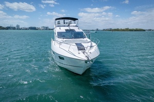 2014 Sunseeker 68' Sport Yacht thumbnail 5