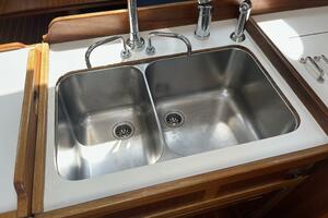 Barefoot 43ft Lavranos Yacht For Sale