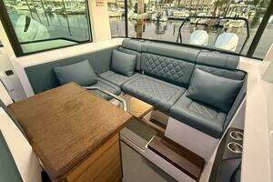 2022 Axopar 37 XC Cross Cabin thumbnail 32