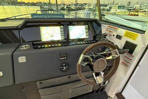 2022 Axopar 37 XC Cross Cabin thumbnail 23