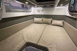 2022 Axopar 37 XC Cross Cabin thumbnail 36