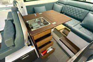 2022 Axopar 37 XC Cross Cabin thumbnail 31