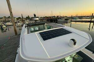 2022 Axopar 37 XC Cross Cabin thumbnail 20