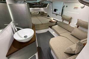2022 Axopar 37 XC Cross Cabin thumbnail 41