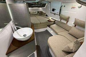 2022 Axopar 37 XC Cross Cabin thumbnail 41