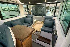 2022 Axopar 37 XC Cross Cabin thumbnail 33