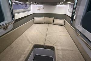 2022 Axopar 37 XC Cross Cabin thumbnail 35