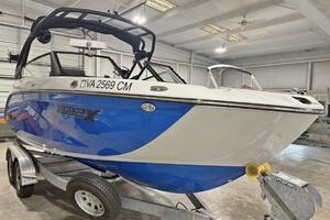 Photo 5981211 for 2024 Yamaha Boats 222XE  