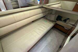 2000 Sea Ray 480 Sedan Bridge thumbnail 8