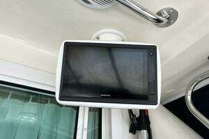 2000 Sea Ray 480 Sedan Bridge thumbnail 11