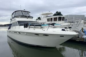 Sea Savage 48ft Sea Ray Yacht For Sale