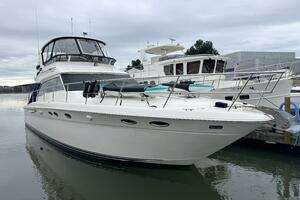 2000 Sea Ray 480 Sedan Bridge thumbnail 1