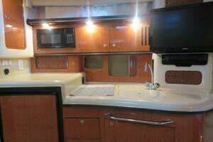 2001 Sea Ray 340 Sundancer thumbnail 12