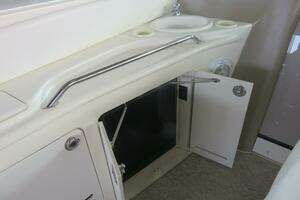 2001 Sea Ray 340 Sundancer thumbnail 7