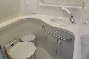 2001 Sea Ray 340 Sundancer thumbnail 14