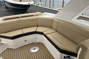 Photo 5983546 for 2021 Sea Ray SLX 310  
