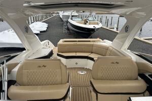 Photo 5983565 for 2021 Sea Ray SLX 310  