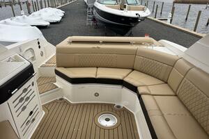 Photo 5983547 for 2021 Sea Ray SLX 310  