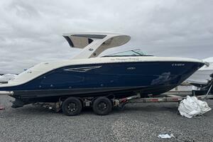 Photo 5983566 for 2021 Sea Ray SLX 310  
