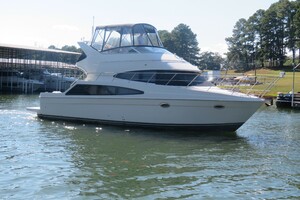 38ft Carver Yacht For Sale