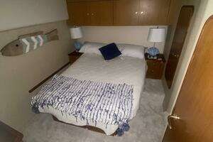 2002 Ocean Yachts 52 Super Sport thumbnail 5