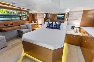 2019 Cruisers Yachts 54 Cantius thumbnail 44