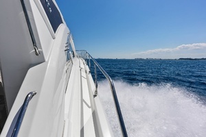 2019 Cruisers Yachts 54 Cantius thumbnail 26