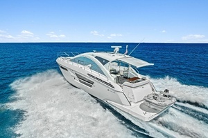 2019 Cruisers Yachts 54 Cantius thumbnail 15