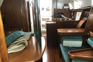 2000 Beneteau 361 thumbnail 14