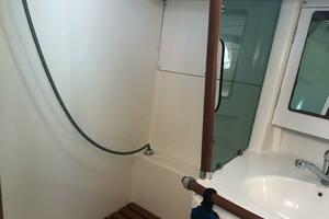 2000 Beneteau 361 thumbnail 24