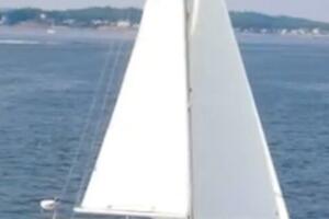 2000 Beneteau 361 thumbnail 2