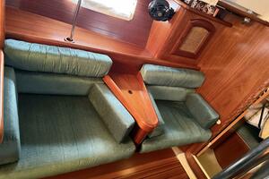 2000 Beneteau 361 thumbnail 16