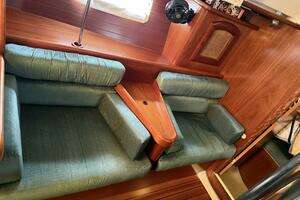 2000 Beneteau 361 thumbnail 16